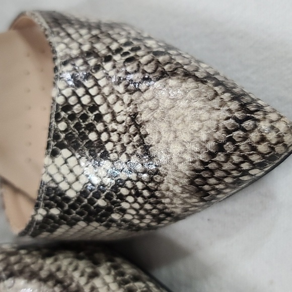 Forever Womens Ankle Strap Heels Faux Snakeskin  Black Tan Size 6 EUC - Picture 5 of 13